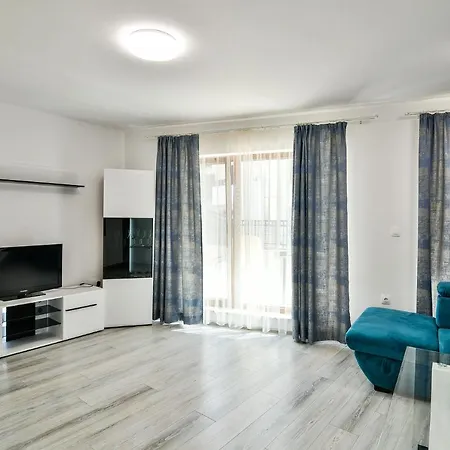 Modern Cozy Flat With Parking In Center Apartment